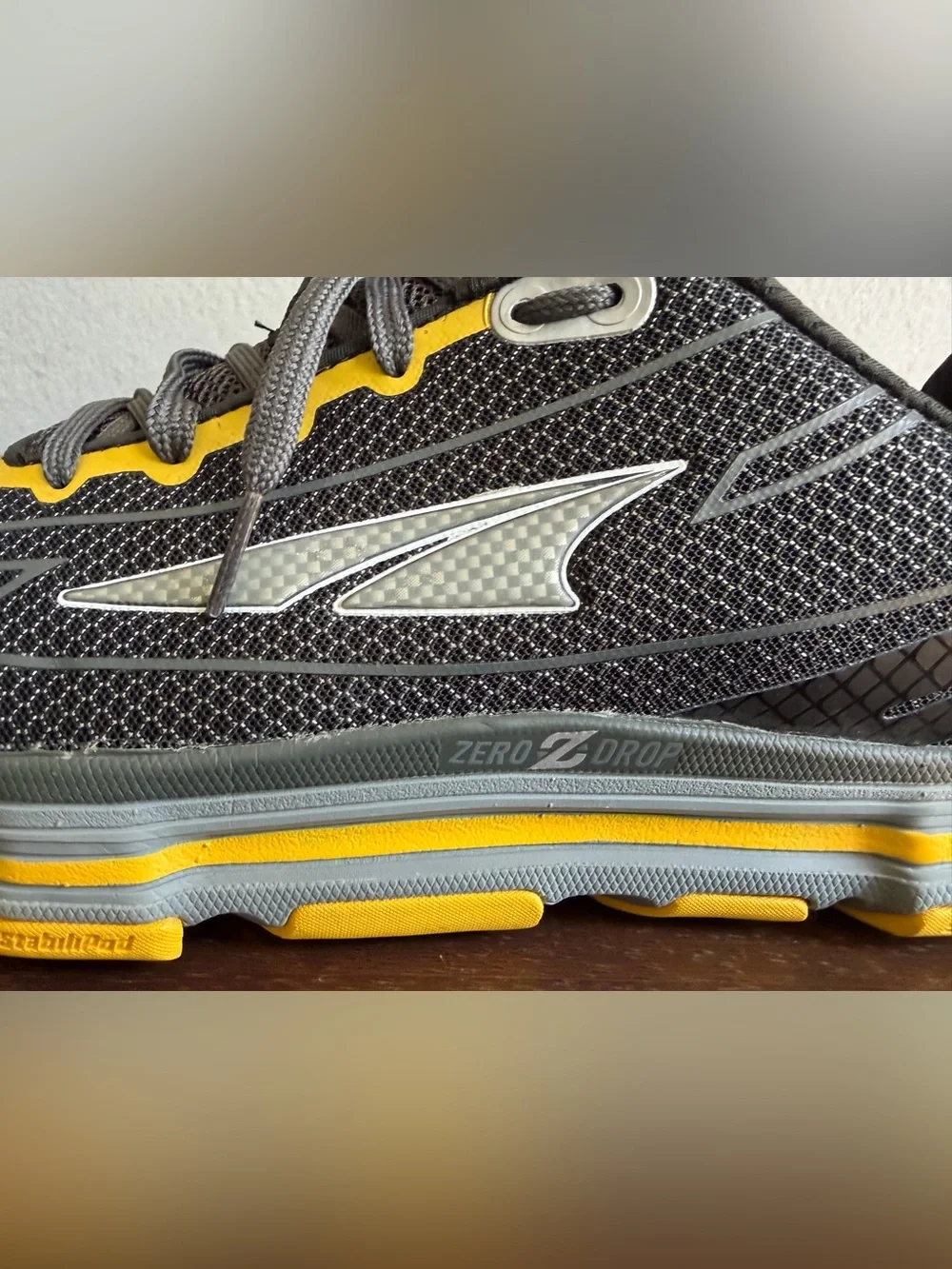 Altra Repetition Running Shoes s11.5 Mens Zero Drop Black/Yellow Mesh